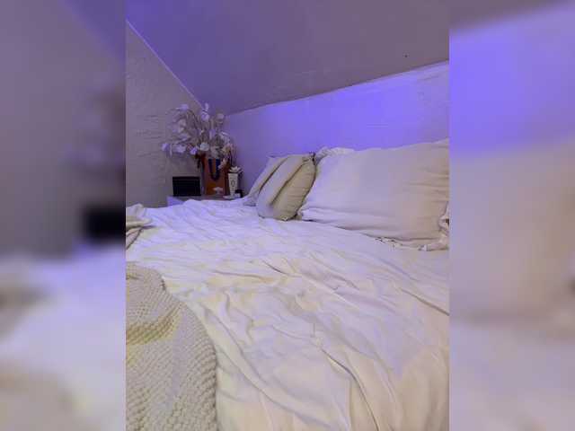 HollyPolly111 live cam on BongaCams