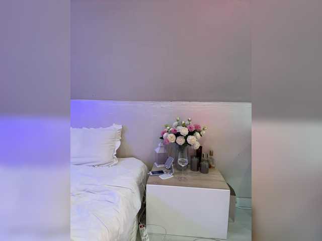 HollyPolly111 live cam on BongaCams
