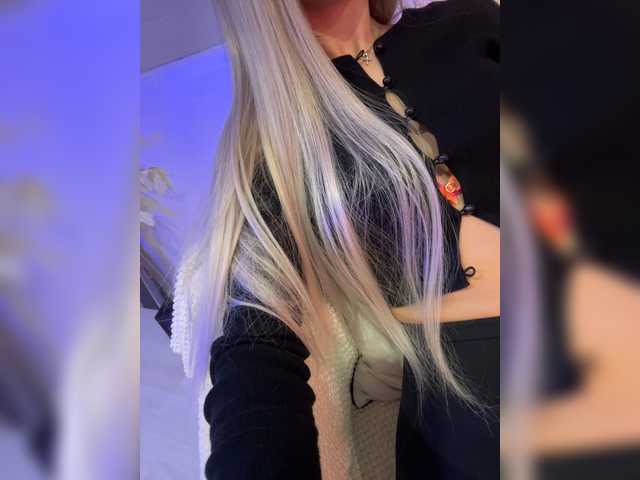 HollyPolly111 live cam