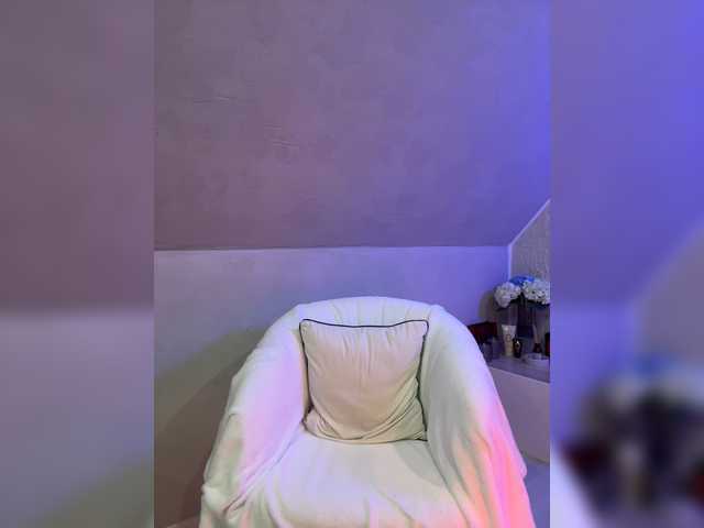 HollyPolly111 chat room