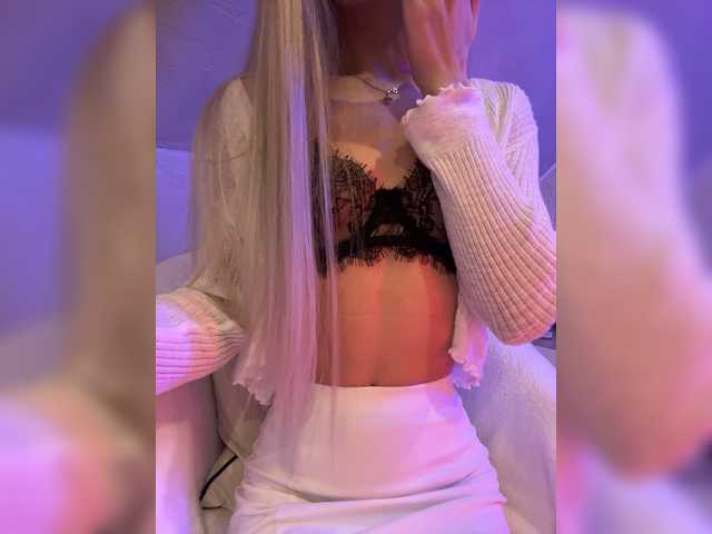 HollyPolly111 live cam