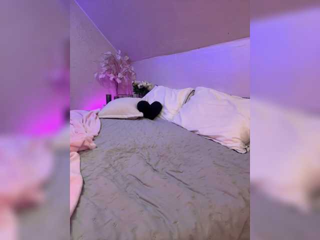PauLiiine live cam preview