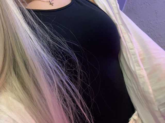 HollyPolly111 live cam