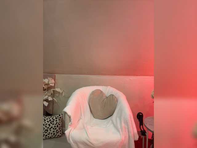 HollyPolly111's BongaCams show and profile