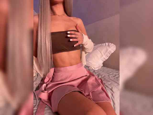 HollyPolly111 Live Webcam on BongaCams