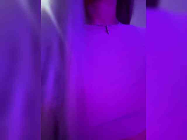 HollyPolly111 Live Webcam on BongaCams