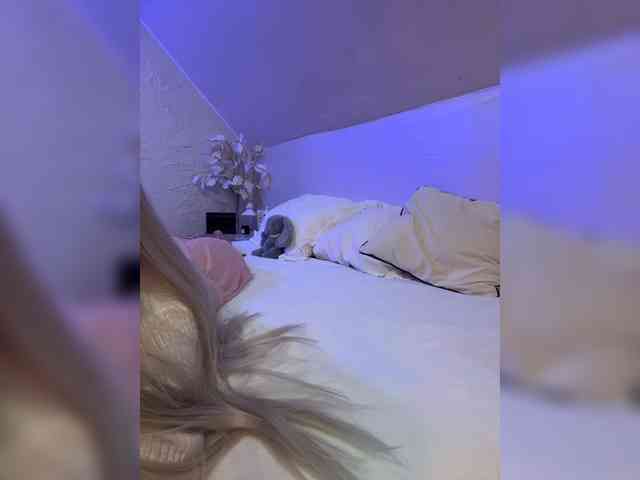 PauLiiine webcam