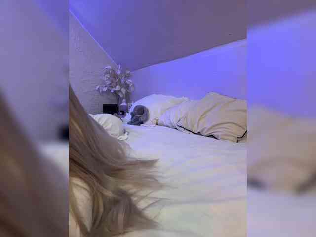 PauLiiine webcam