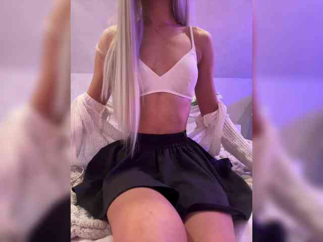 HollyPolly111 Live Webcam on BongaCams