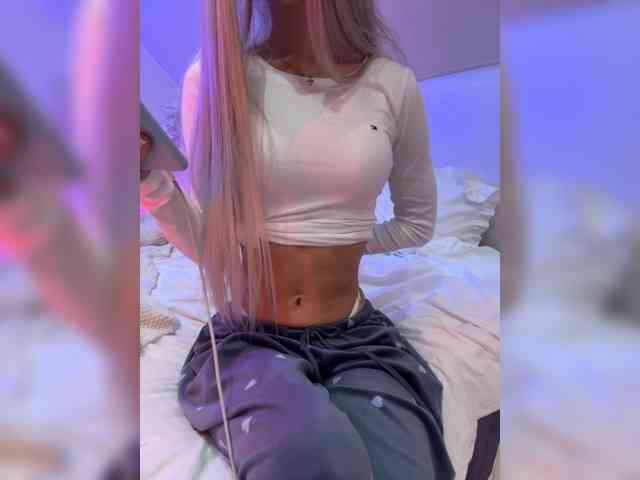 PauLiiine webcam