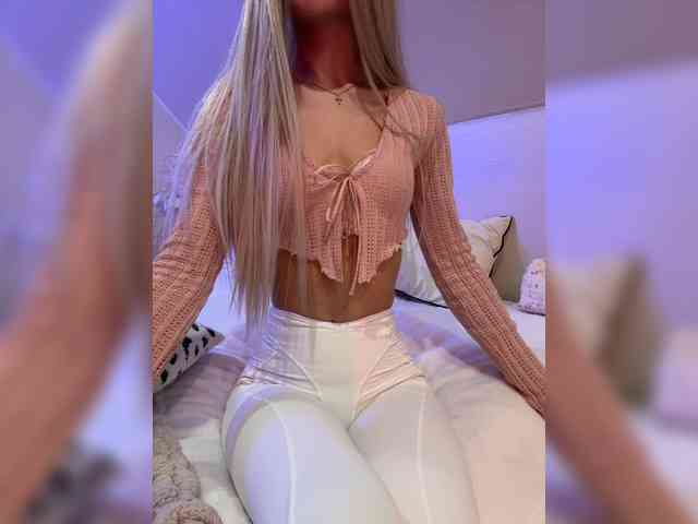 PauLiiine webcam