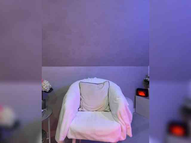 HollyPolly111 Live Webcam on BongaCams