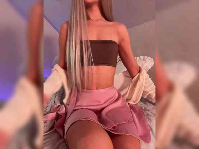 HollyPolly111 Live Webcam on BongaCams