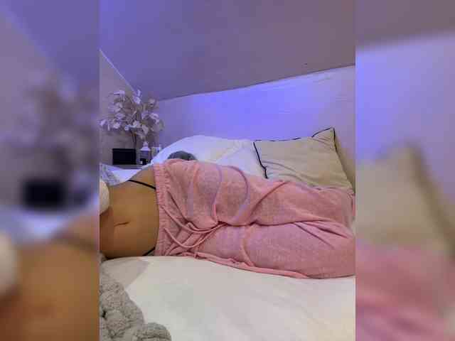 PauLiiine webcam