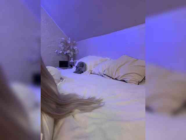 PauLiiine webcam