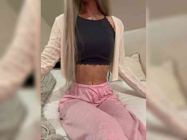 PauLiiine webcam
