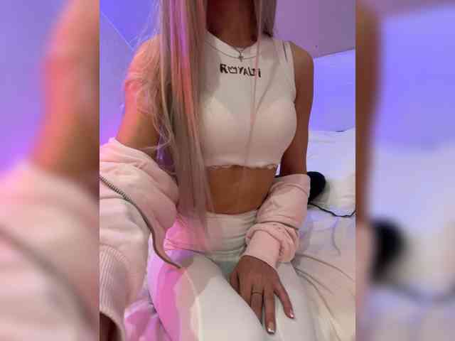 PauLiiine webcam
