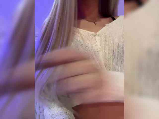 PauLiiine webcam