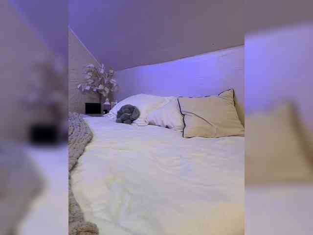 PauLiiine webcam