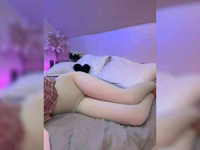 PauLiiine webcam