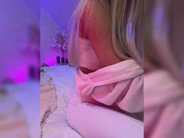 PauLiiine webcam