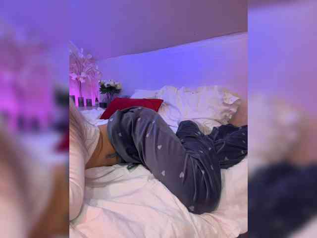 PauLiiine webcam