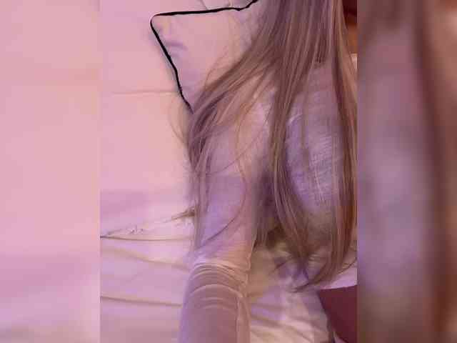 PauLiiine webcam