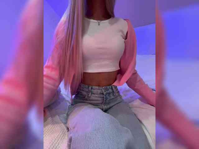PauLiiine webcam