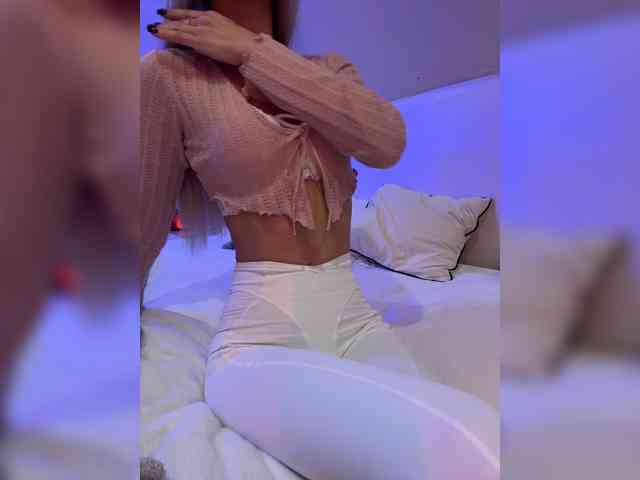 PauLiiine webcam