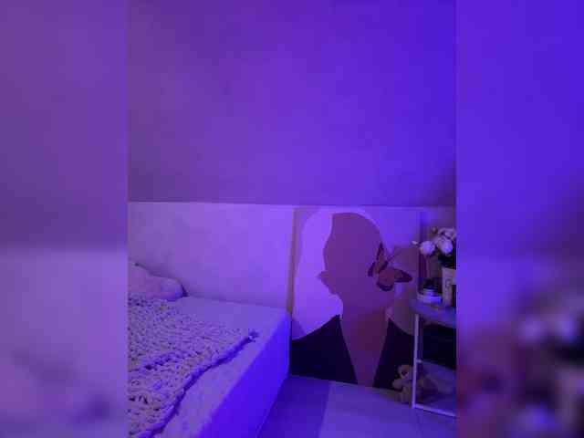 HollyPolly111 Live Webcam on BongaCams