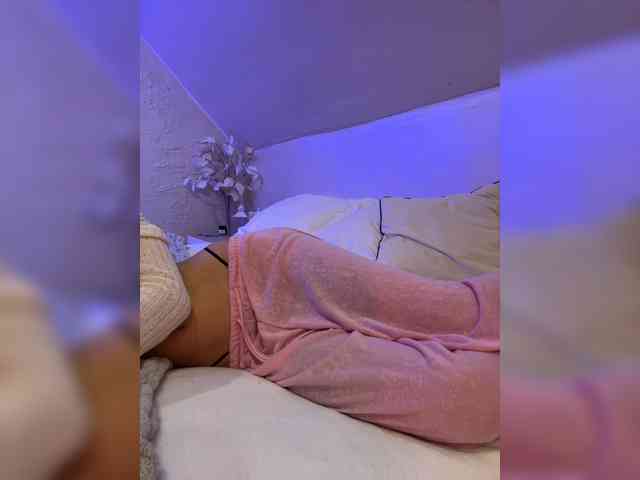 PauLiiine webcam