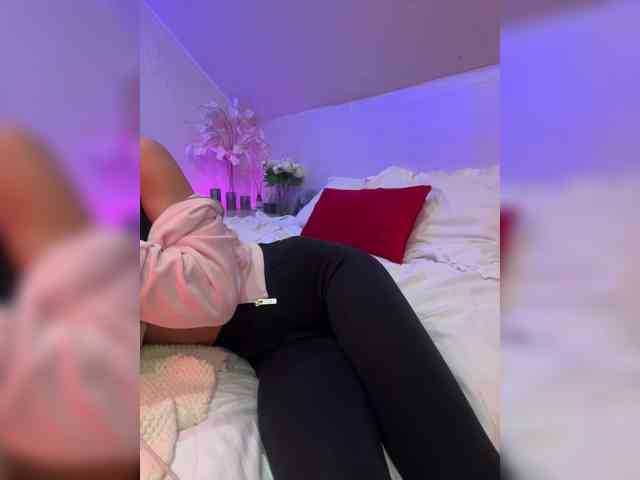 PauLiiine webcam