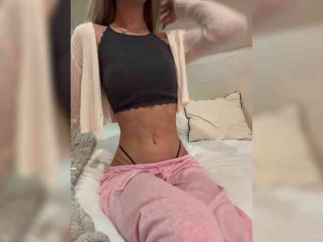 PauLiiine webcam