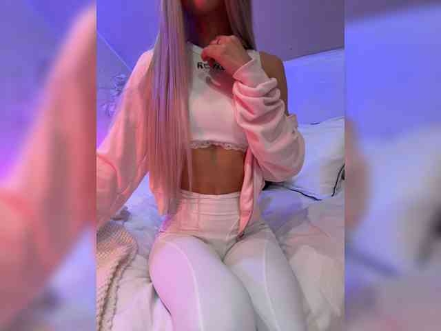 PauLiiine webcam
