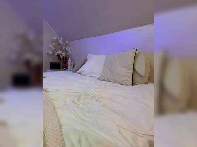 PauLiiine webcam