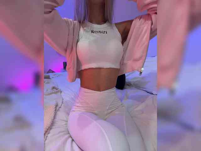 PauLiiine webcam