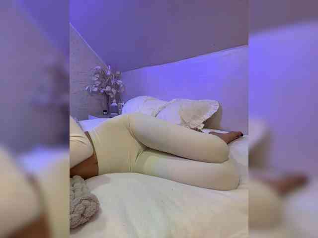 PauLiiine webcam