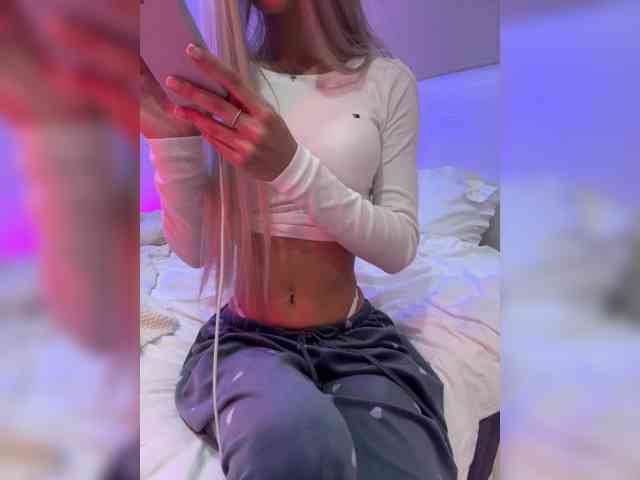 PauLiiine webcam