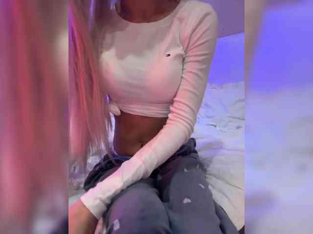 PauLiiine webcam