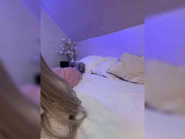 PauLiiine webcam