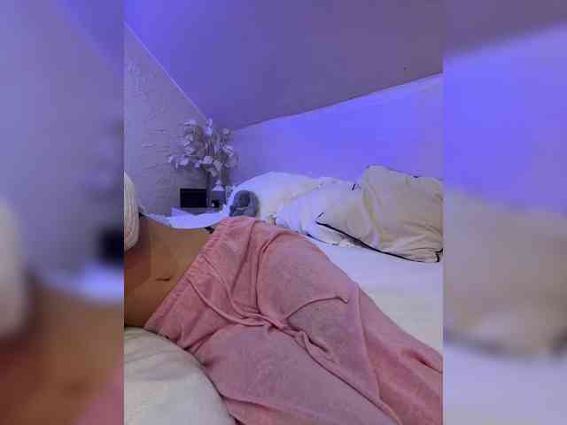 PauLiiine webcam