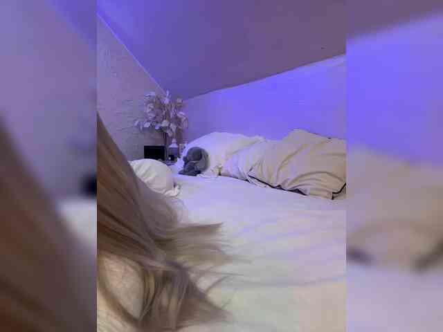 PauLiiine webcam