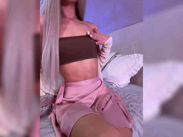 HollyPolly111 Live Webcam on BongaCams