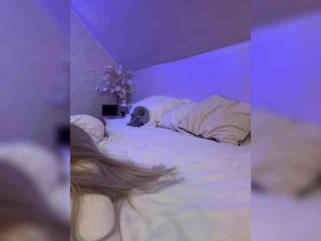 PauLiiine webcam