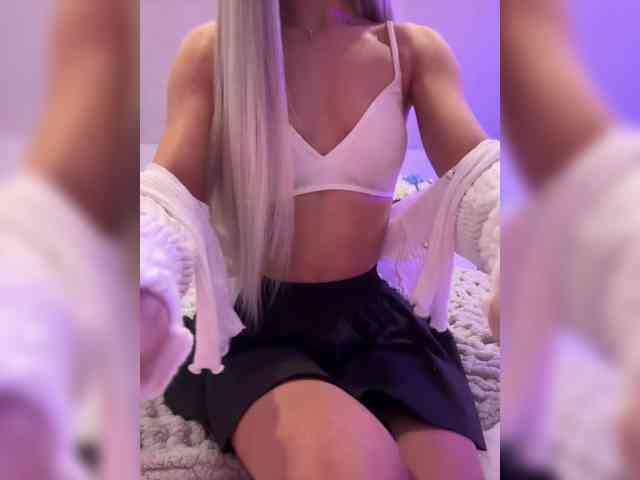 HollyPolly111 Live Webcam on BongaCams