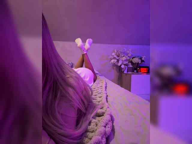 HollyPolly111 Live Webcam on BongaCams