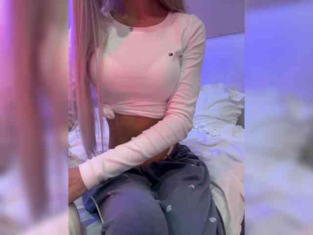PauLiiine webcam