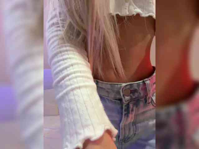 PauLiiine webcam