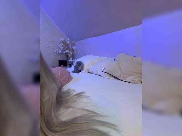 PauLiiine webcam