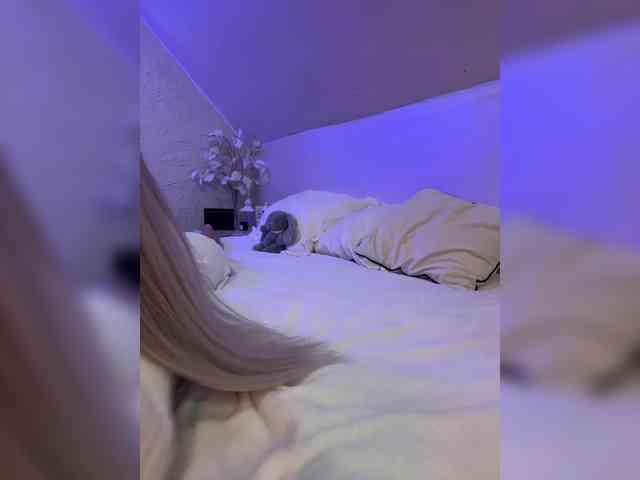 PauLiiine webcam